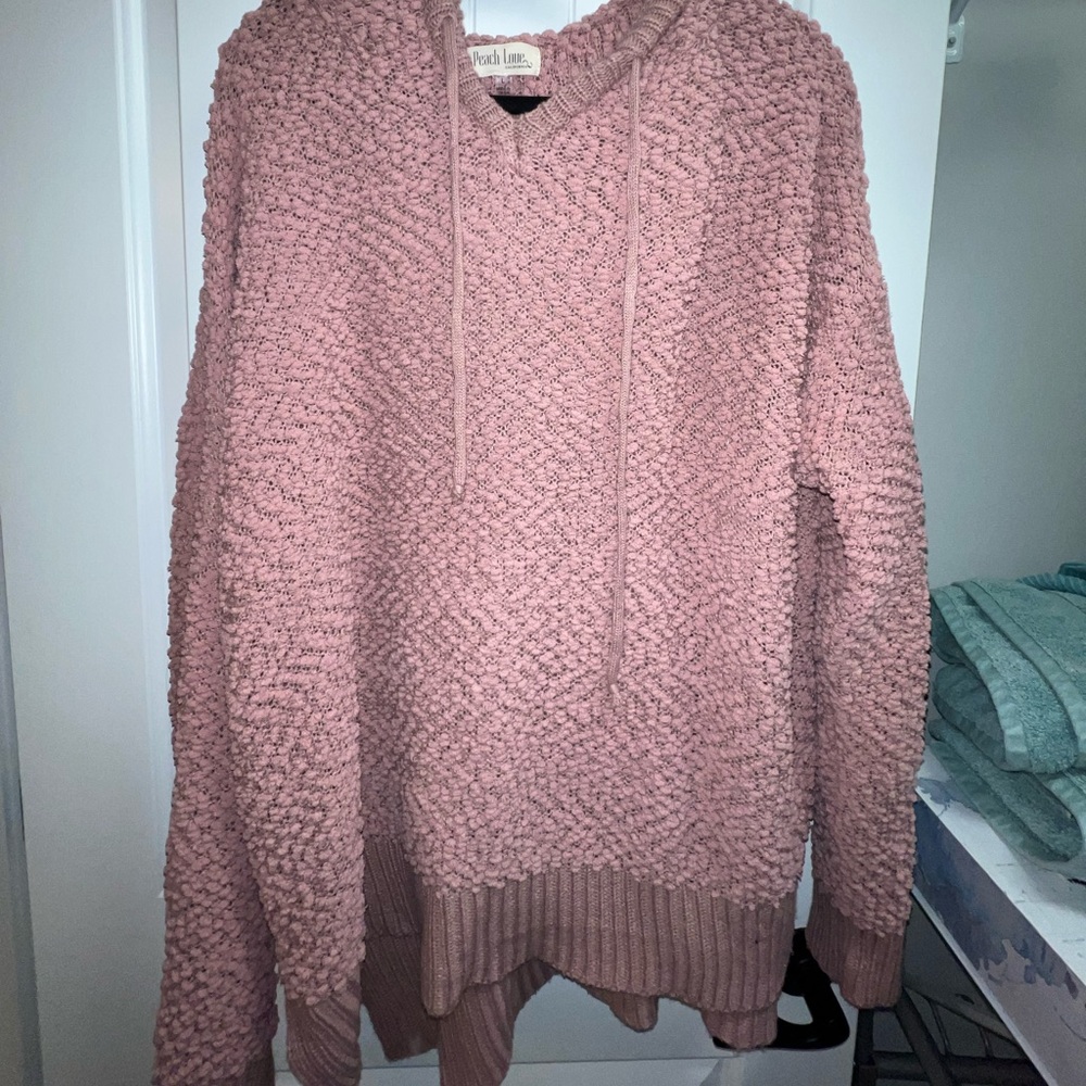 Oversized pink sweater